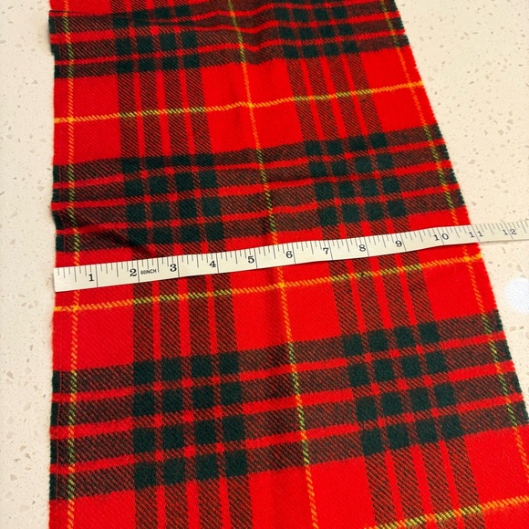 Lochcarron Scotland 100% New Wool Tartan Scarf Red Plaid Holiday Winter 11x53 - Picture 5 of 6